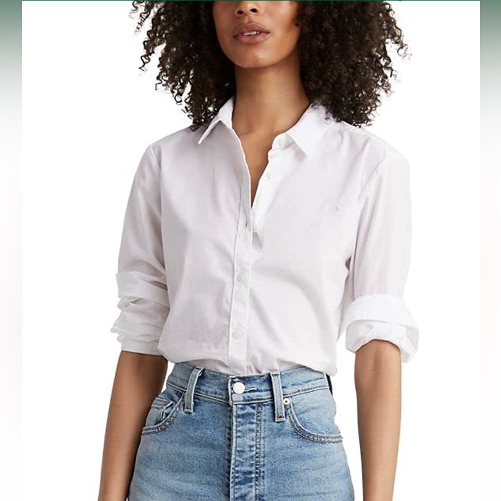 Levi's Women's Classic Button-up Shirt